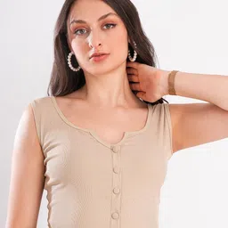 clobug Women Solid Round Neck Fitted Top-picture-29