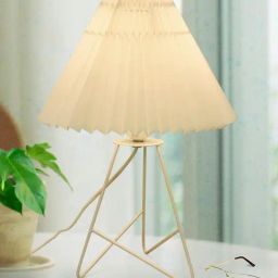 Homesake Off White Metal Table Lamp-36