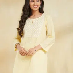 Fabindia Yellow Cotton Slim Fit Embroidered Kurti-image-97