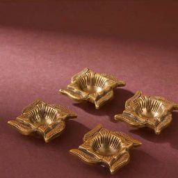 Fabindia Home Brass Brass Antiqued Mehnoor Diya - Set of 4-image-59
