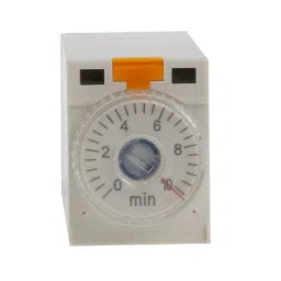RS PRO Single Function Timer Relay Plug In Mount 110 V AC 4PDT Model No. 1792975 image 3