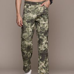 The Roadster Lifestyle Co.  Men Camouflage Print Straight Fit Pure Cotton Trousers-image-70
