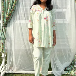 zuri Women Printed Regular Pure Cotton Kurta with Trousers-51