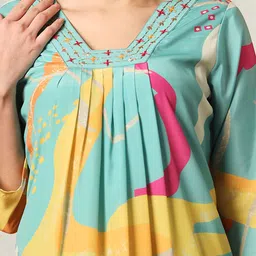 Navlik Women Printed Regular Thread Work Kurta with Trousers & Dupatta image 5
