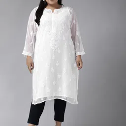 ADA Women Plus Size White Chikankari Hand Embroidered Sustainable Sheer Handloom Kurta with Inner-picture-16