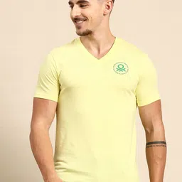 United Colors of Benetton V-Neck Brand Logo Detail T-shirt-picture-45