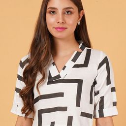 PFFASHION Women Abstract Printed Monochrome Crop Top-image-116