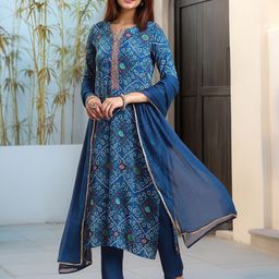 Moda Rapido Women Bandhani Printed Kurta with Churidar & Dupatta-picture-3