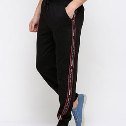 Maniac Men Black Solid Slim-Fit Joggers-38