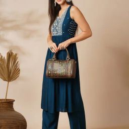 Glo By Globus Multi Ethnic Motifs Printed Medium Duffle Bag-45