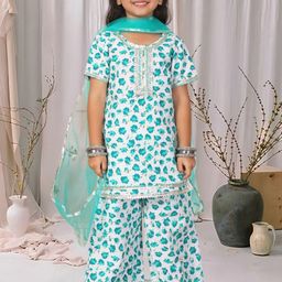 Cutiekins Girls Floral Printed Gotta Patti Kurta with Palazzos & Dupatta-picture-25