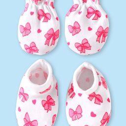 Babyhug 100% Cotton Knit Mittens & Booties Set with Bow & Hearts Print - White-image-116