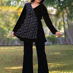 HOUSE OF JAMOTI Black Embroidered Velvet Co-Ords Set-image-7