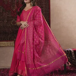 DIVASTRI Women Printed Regular Kurta with Trousers & With Dupatta-16