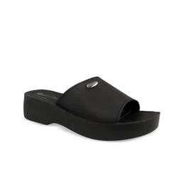Aeroblu Women Solid Round Toe Block-Heeled Heels-24