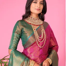 AKSH FASHION Pink Silk Blend Sarees-picture-39