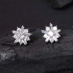 justpeachy Silver-Toned Cubic Zirconia Star Shaped Studs-19