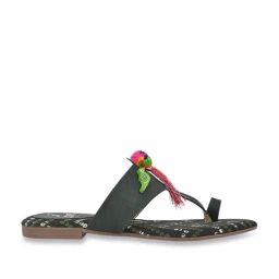 Jove Women's Pine Green Toe Ring Sandals-image-92