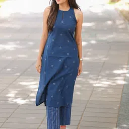 KALINI Geometric Printed Straight Kurta With Trouser-picture-13