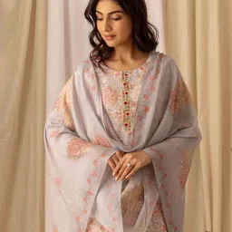 Ode by House of Pataudi Printed Thread Work Linen Straight Kurta with Trousers & Dupatta image 5