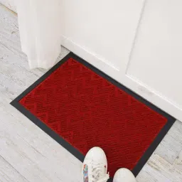 Ariana Red Microfibre Single Happy Feet Outdoor Door Mat - Set of 1-image-96