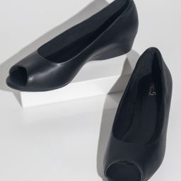 Inc 5 Peep Toes Wedges-28