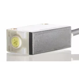 RS PRO Polarised Retro Reflection Photoelectric Sensor Block Sensor 4 m Detection Range, 2024439 image 3