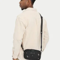 OZUKO Black PIXELPOD Camo Cross Body Bag-picture-34