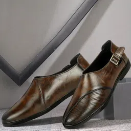 Buxton Men Comfort Sandals-image-42
