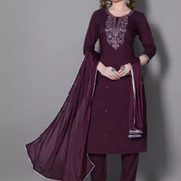 Ras Madhuri Women Silk Blend Kurta Sets-picture-21