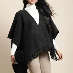 Qurvii Black Poncho-picture-42