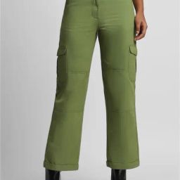 Forever 21 Olive Cotton Regular Fit Mid Rise Cargo Pants-image-34