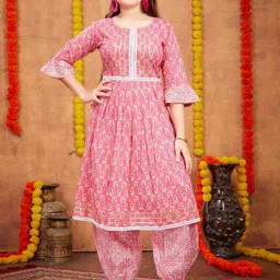 Sangria Girls Pink Floral Printed Round Neck Regular Pure Cotton Kurta With Patiala-picture-53
