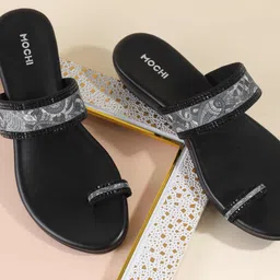 Mochi Block Peep Toes-15