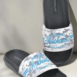 Woodland Men's Black & White Slides-picture-1