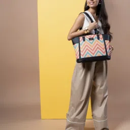 ZOUK WavBeach Printed Tote Handbag image 1