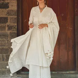 Chidiyaa Safed Feather Tide Ethnic Motifs Block Printed Pure Cotton Dupatta-16
