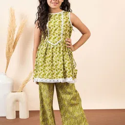 Stylo Bug Girls Floral Printed Regular Pure Cotton Kurti with Palazzos-image-29