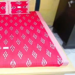 SR HANDLOOMS AND TEXTILES Printed 250 TC Pure Cotton Queen Bedsheet Set-image-65