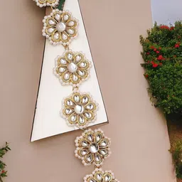 OOMPH Kundan Studded Matha Patti Head Jewellery-27