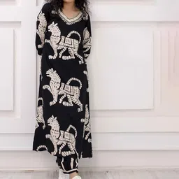 DIVASTRI Quirky Printed V-Neck Sequinned A-Line Kurta With Afghani Salwar-picture-22