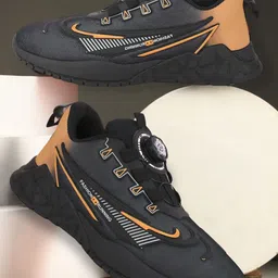 COGS Men Colourblocked Sneakers-image-12