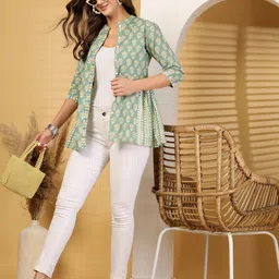 SUBAGI FASHION Floral Printed Mandarin Collar Cotton Short Button Shrug-21