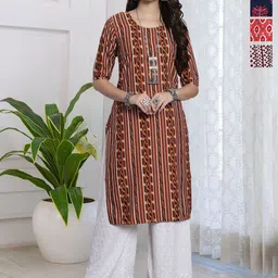 HERE&NOW Selection Of 4 Ethnic Motifs Printed Round Neck Straight Kurtas-picture-8