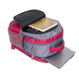 Blubags Men Colourblocked Contrast Detail Backpack image 2