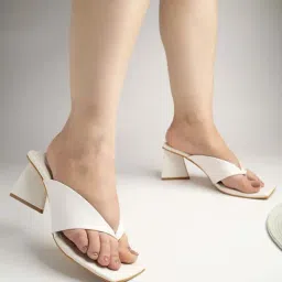 Shoetopia Kids White Thong Sandals-picture-39