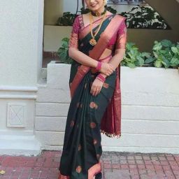 SHUBHKALA Green Silk Woven Saree With Unstitched Blouse-image-53