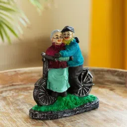 ExclusiveLane Multicolor Resin Italian Old Cycling Couple Showpiece-image-83