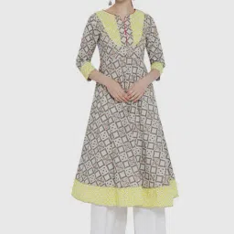 YASH GALLERY Grey Cotton Printed A Line Kurta-image-30