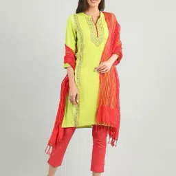 Aurelia Red Regular Fit Trousers image 5